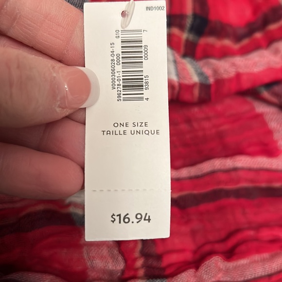 NWT⭐️PLAID INFINITY🧣REVERSIBLE SCARF💙by OLD NAVY❄️One Size - Picture 9 of 10